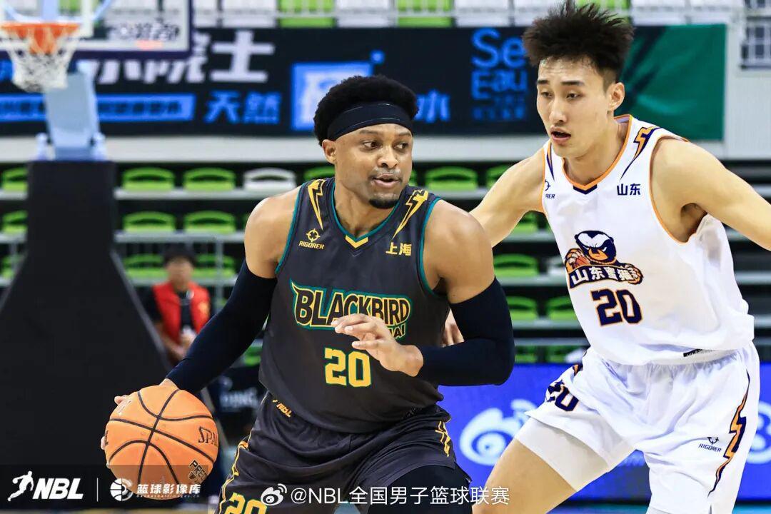 华体会棋牌室-三分准绝杀！NBL新军压哨晋级四强
